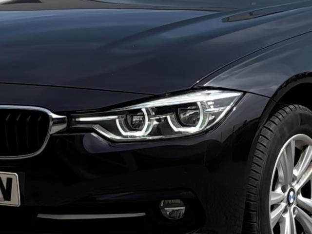 BMW 320 Touring SportLine Automatik Navi LED El. Hec