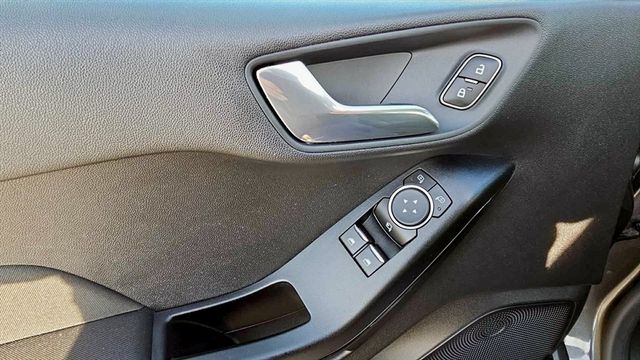 Ford Fiesta VIII 1,1 Klima Link PDC Winterpaket