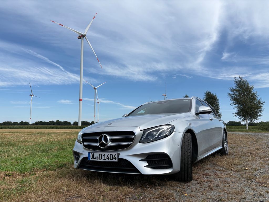 Image of Mercedes-Benz E 220