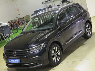 Volkswagen Tiguan - 2