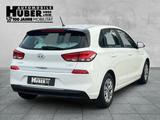 Hyundai i30 1.4 Pure Klima Fenster el. - Hyundai i30 Pure mit Benzin-Antrieb