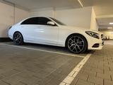 Mercedes-Benz C 400 4MATIC AVANTGARDE Autom. AVANTGARDE - Mercedes-Benz Gebrauchtwagen Privatanbieter