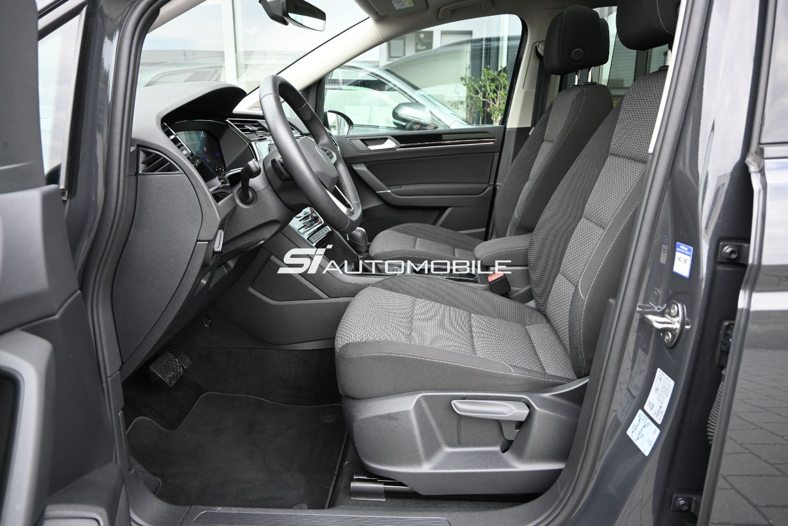 Fahrzeugabbildung Volkswagen Touran 2.0 TDI °UVP61.090€°ACC°AHK°DYN°PANO°SHZG