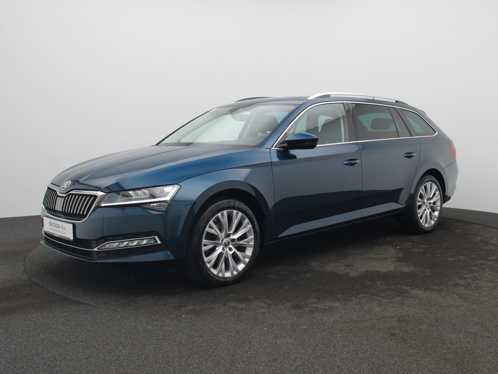 Skoda Superb - Bild 2