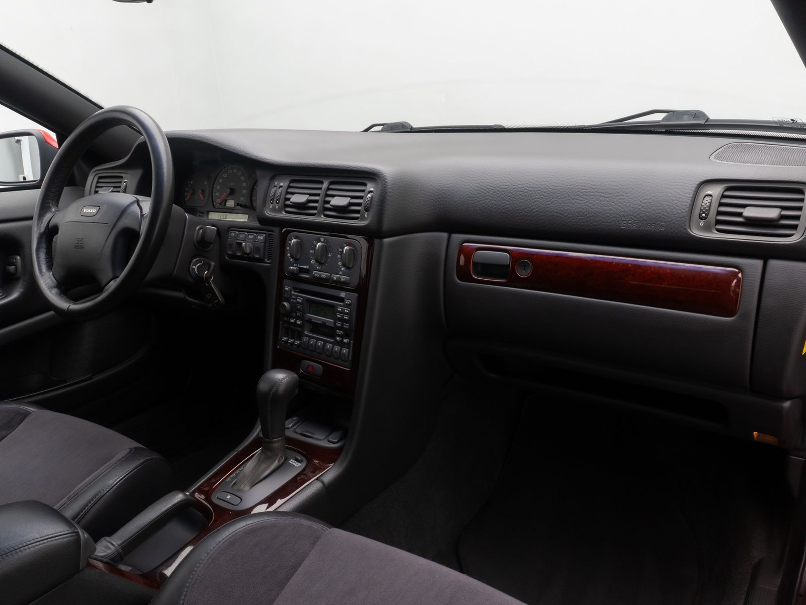 Fahrzeugabbildung Volvo C70 2.0T Cabriolet Lordos HiFi Tempomat Sportsit