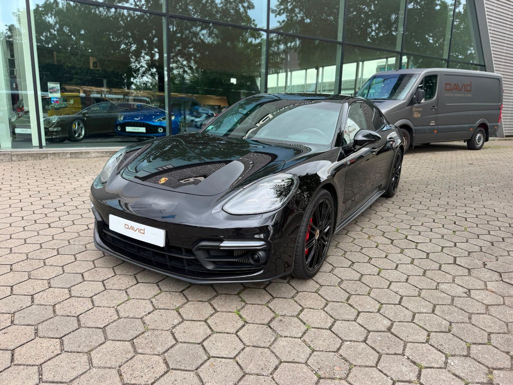 Image of Porsche Panamera