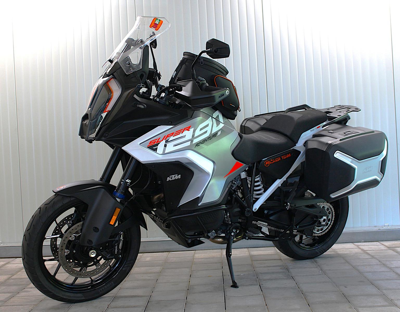 KTM 1290 Super Adventure S mit Garantie und Zubehör
