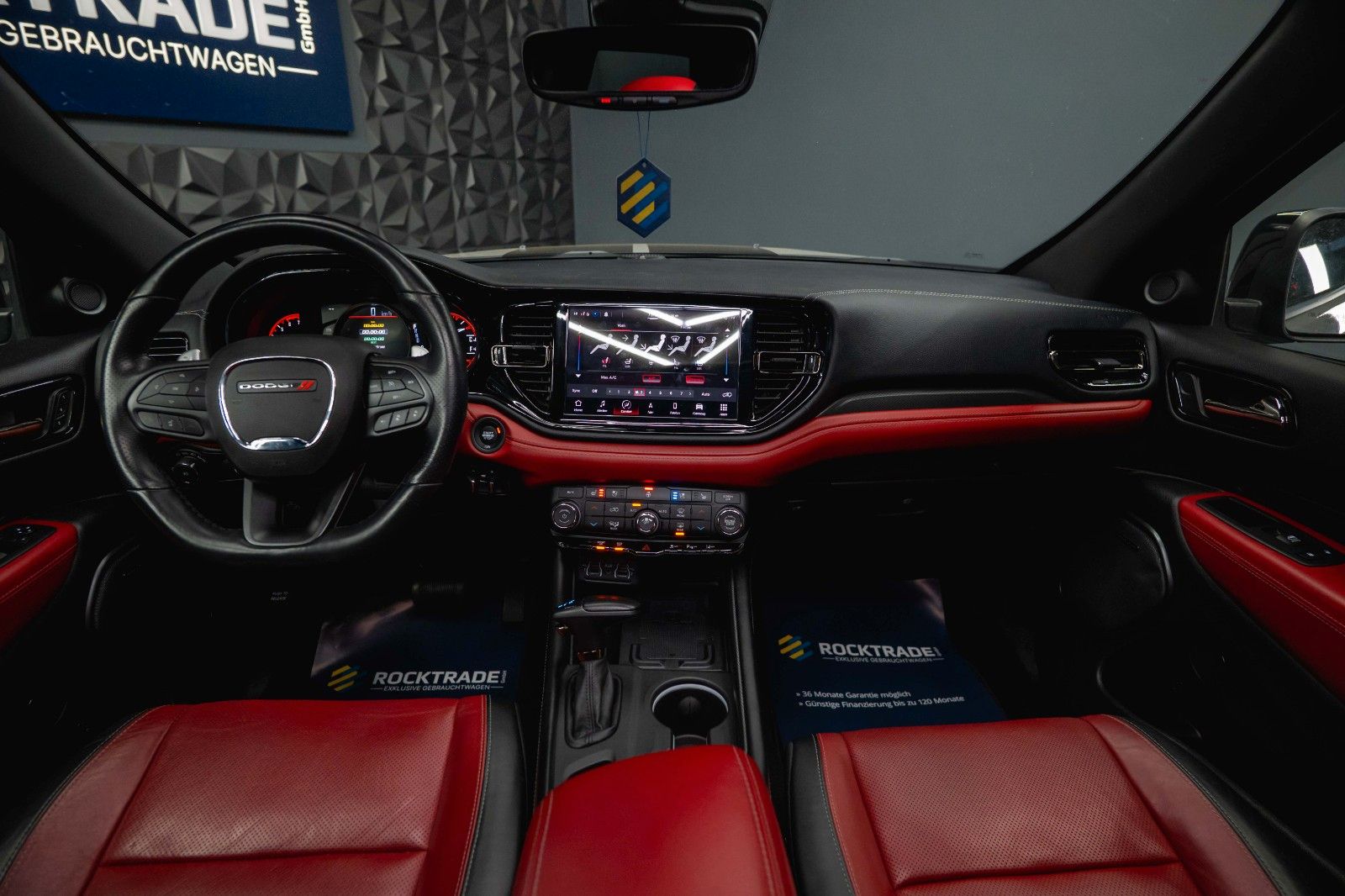 Fahrzeugabbildung Dodge Durango 5.7 V8 R/T 4x4 Night-Paket Modell 22 LED