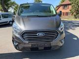 Ford Tourneo Custom - Ford: Firmenfahrzeug