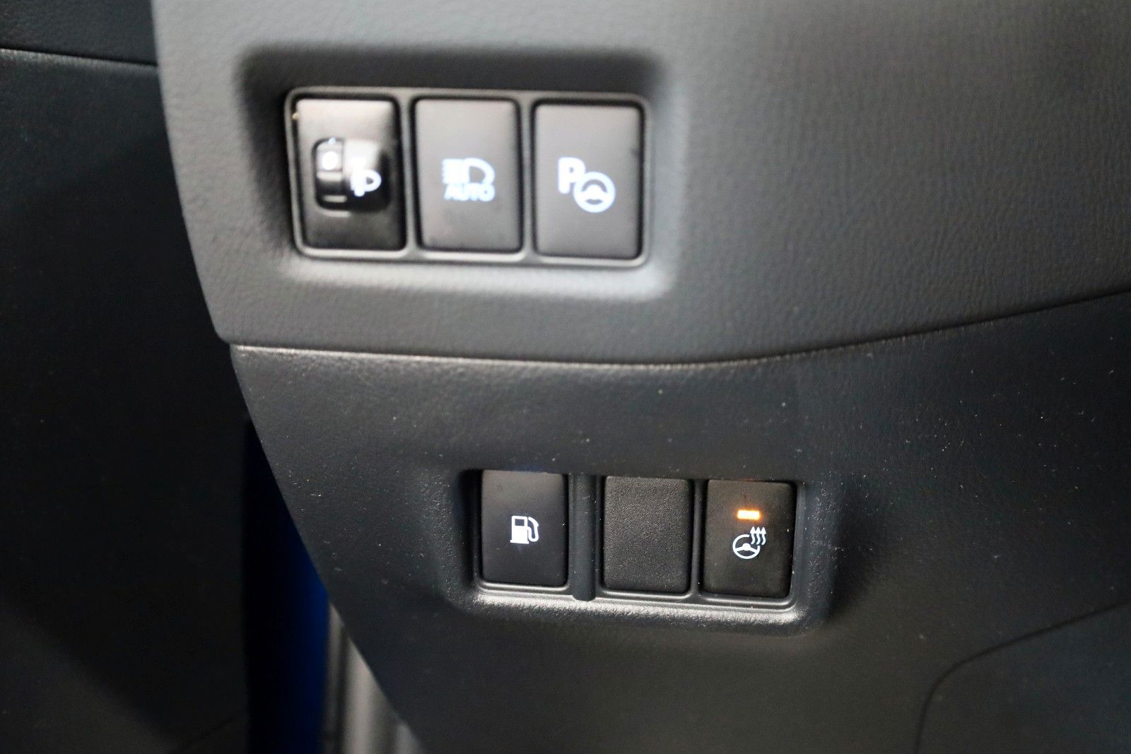 Fahrzeugabbildung Toyota C-HR Hybrid Team D Navi,Kamera,SH,PDC