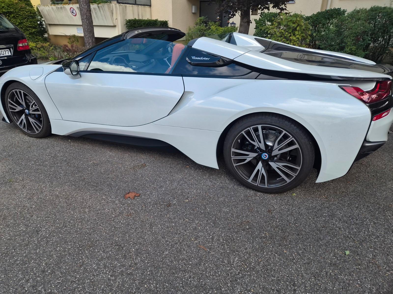 BMW i8 Roadster -