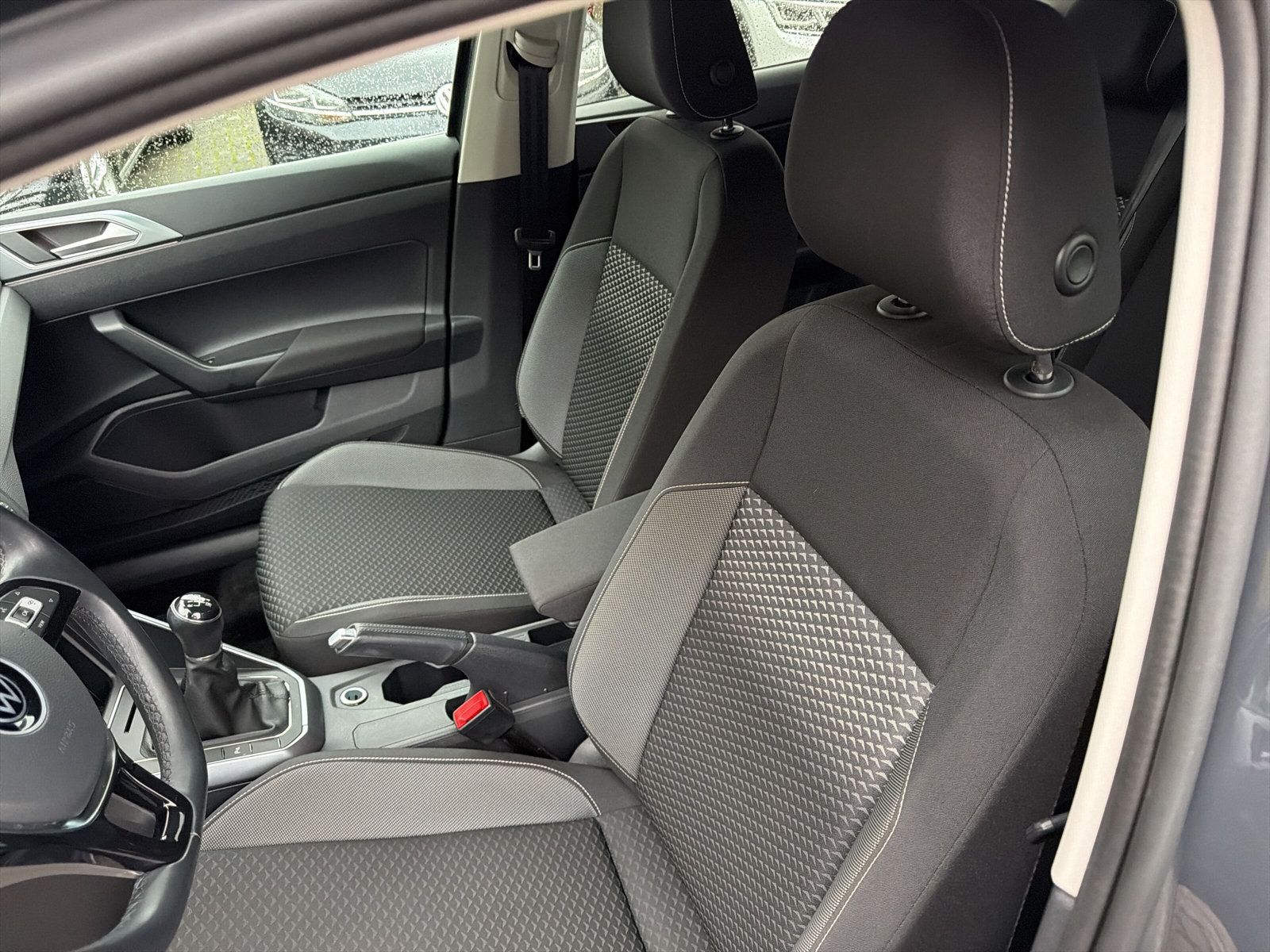 Polo Active TSi Sitzh Apple car Play EPC v.