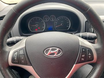 Bild 13 Hyundai i30 CW 1.4 *AHK*KLIMAAUTO*SHZ*8-FACH*