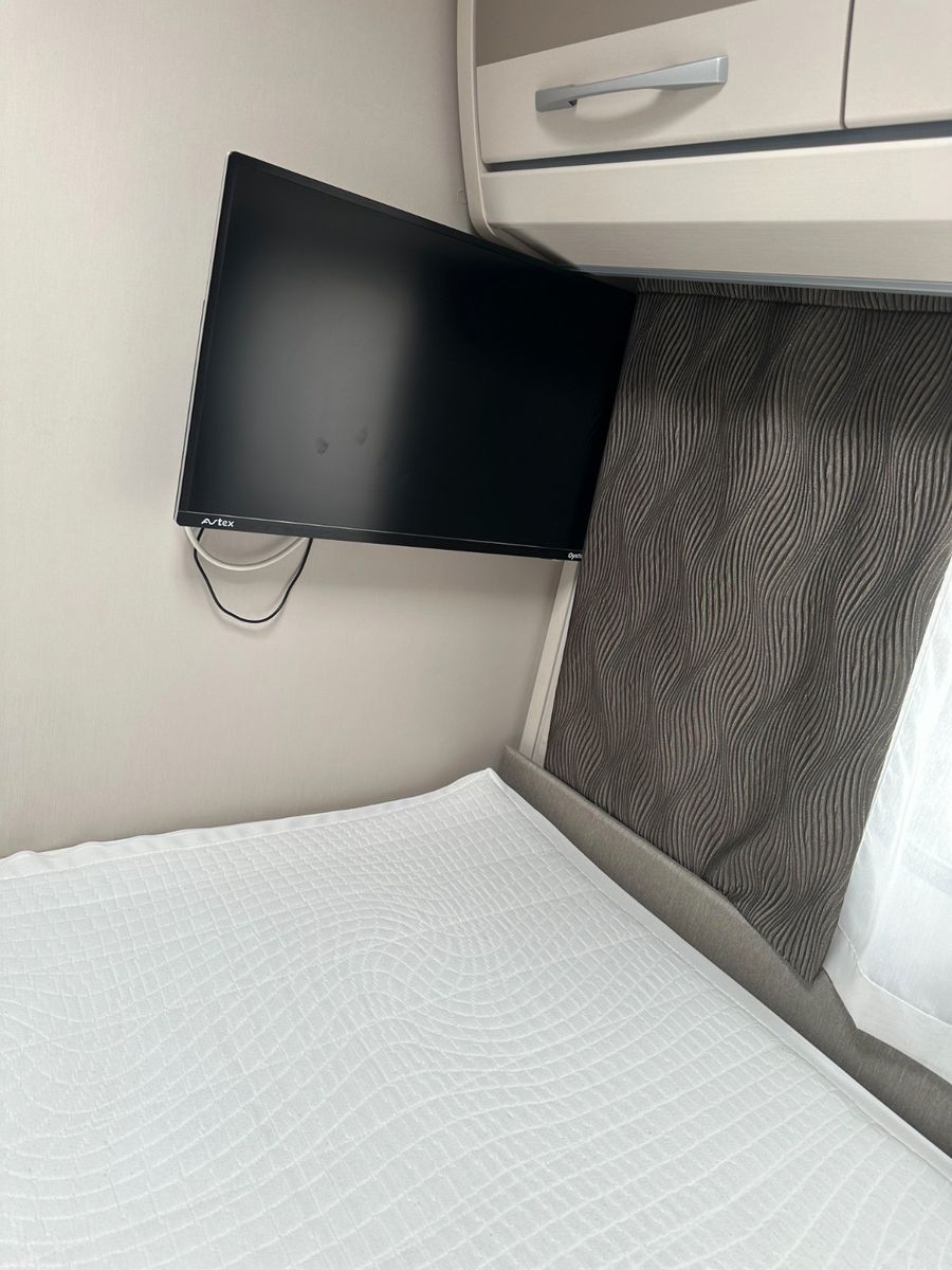 Fahrzeugabbildung Dethleffs Nomad 730 FKR - Autarkie Monster - Voll!!!