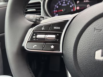 Kia Ceed 1.5T DCT7 Kamera PDC SHZ Klima CarPlay