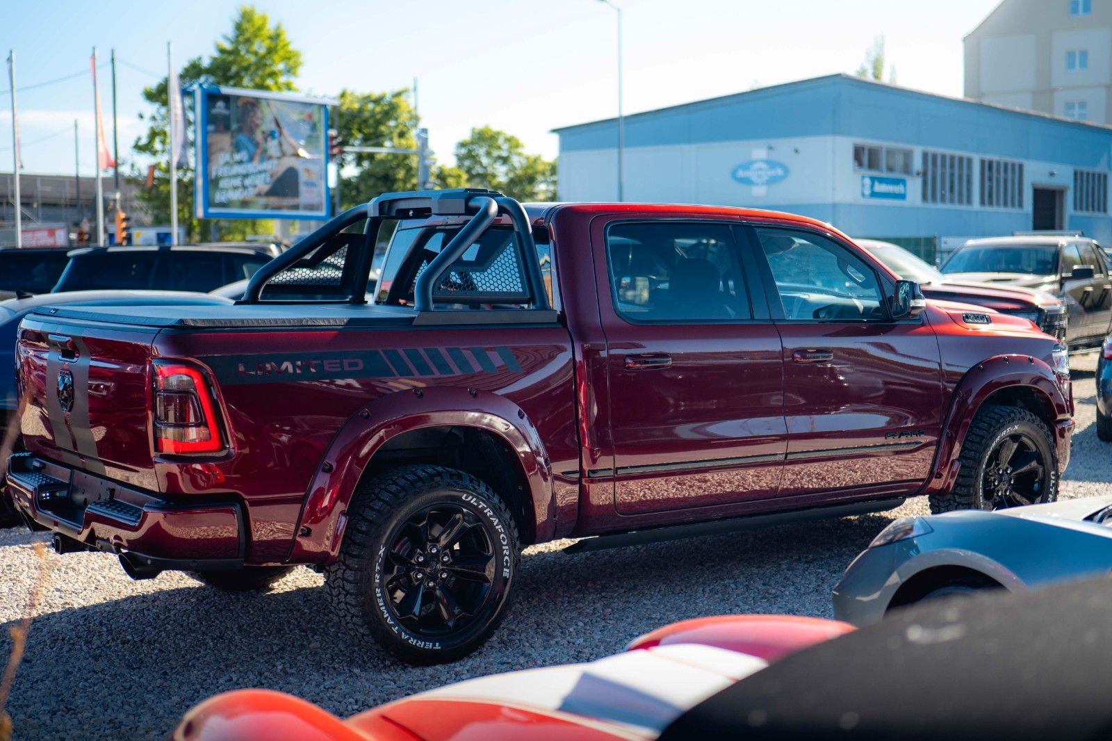 Fahrzeugabbildung Dodge RAM 5.7 V8 HEMI LIMITED Offroad FULL Options ACC