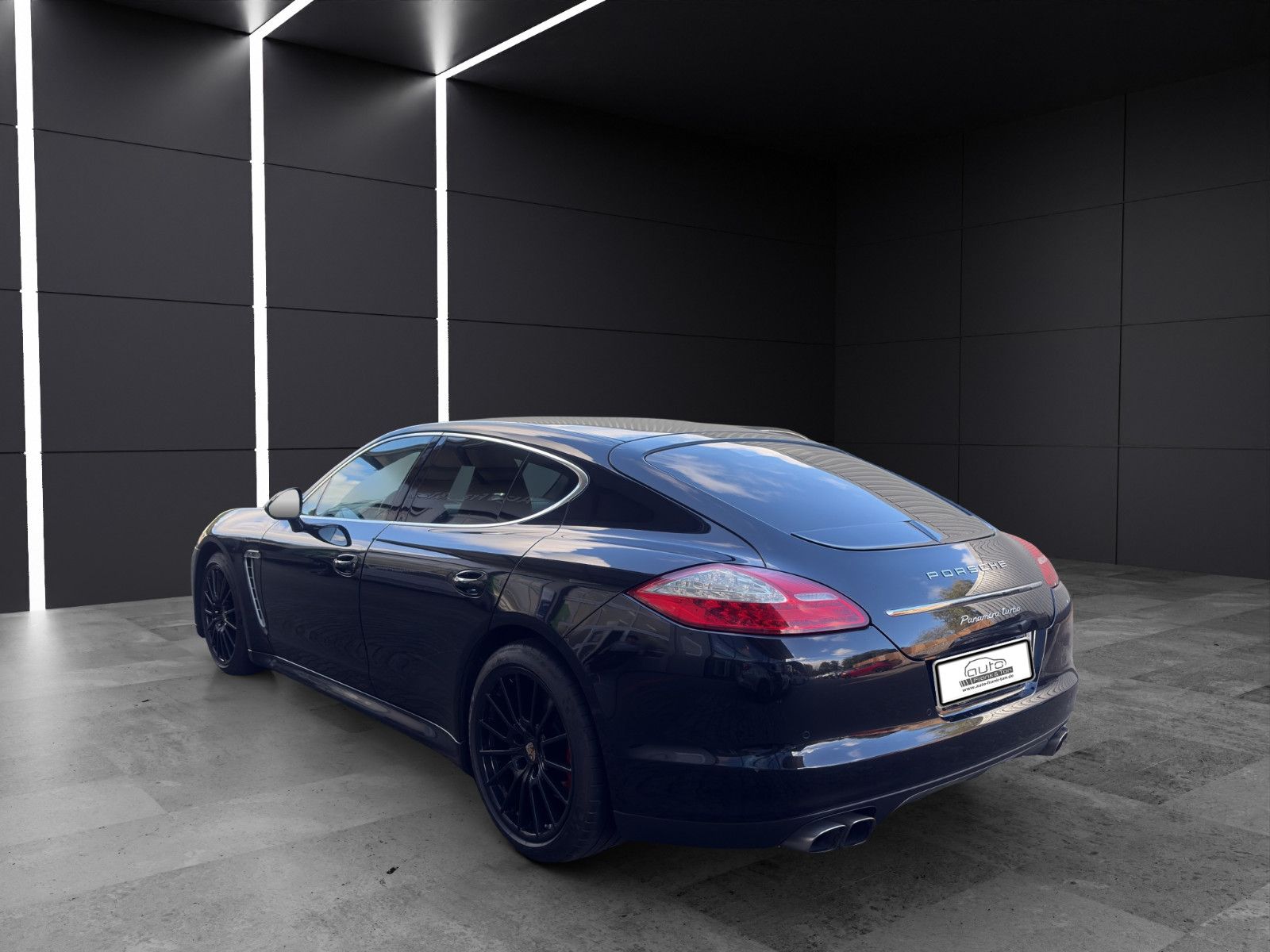 Fahrzeugabbildung Porsche Panamera Turbo/Sport-Chrono/Schiebedach/Memory