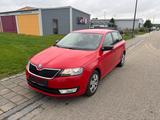 Skoda Rapid Spaceback Active TÜV NEU*GARANTIE - Skoda Rapid Active mit Benzin-Antrieb