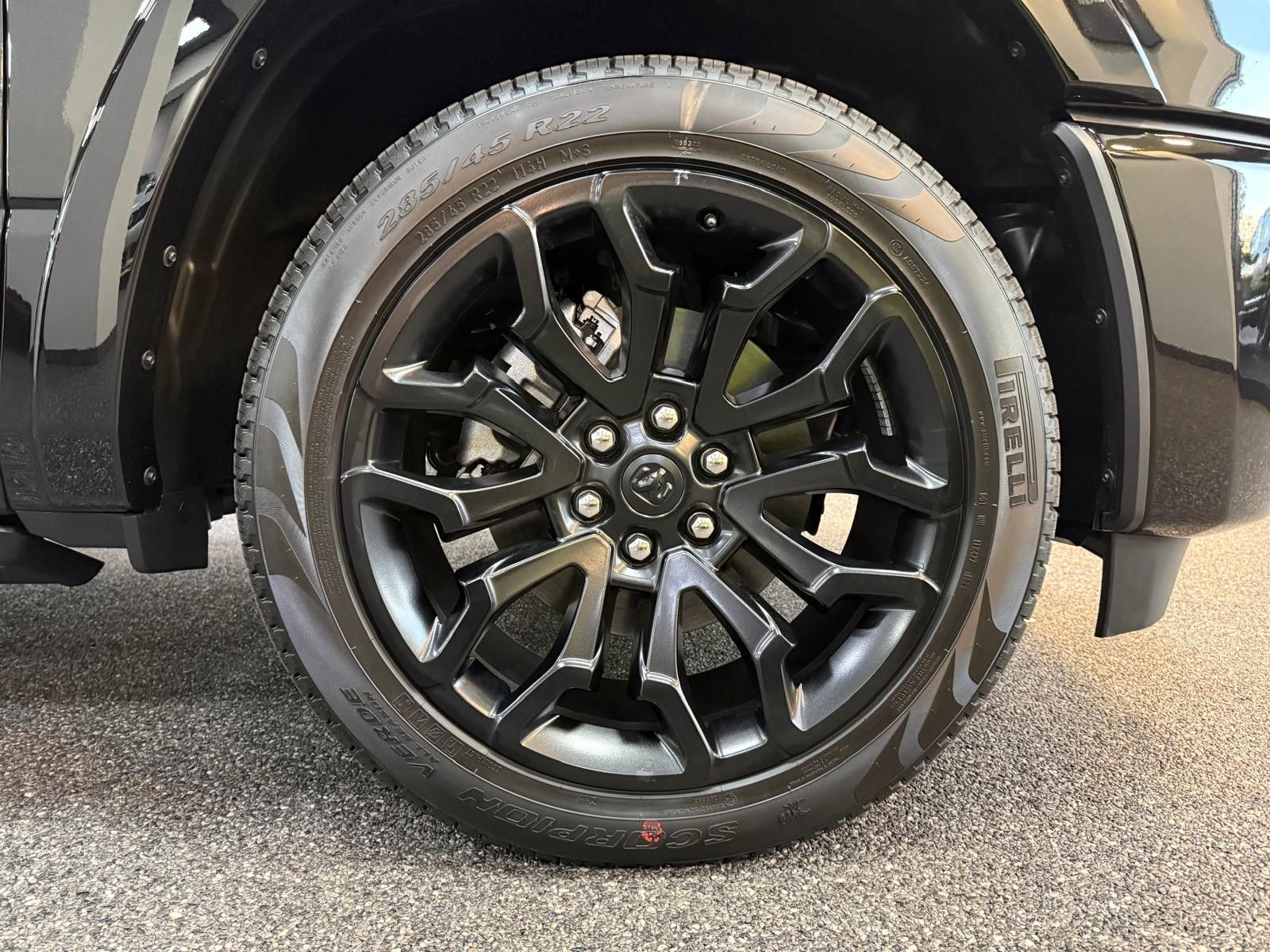Fahrzeugabbildung Dodge RAM LIMITED HEMI V8-RAMBOX-TAILGATE-SOFORT!!!