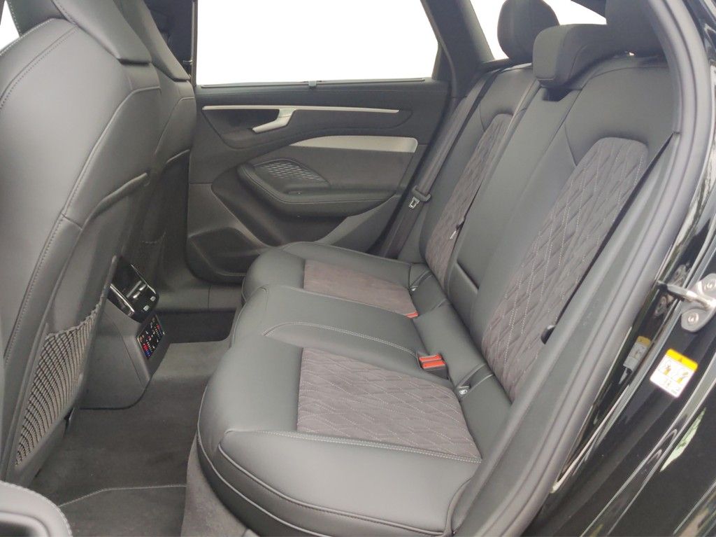 Audi A6 - Bild 17