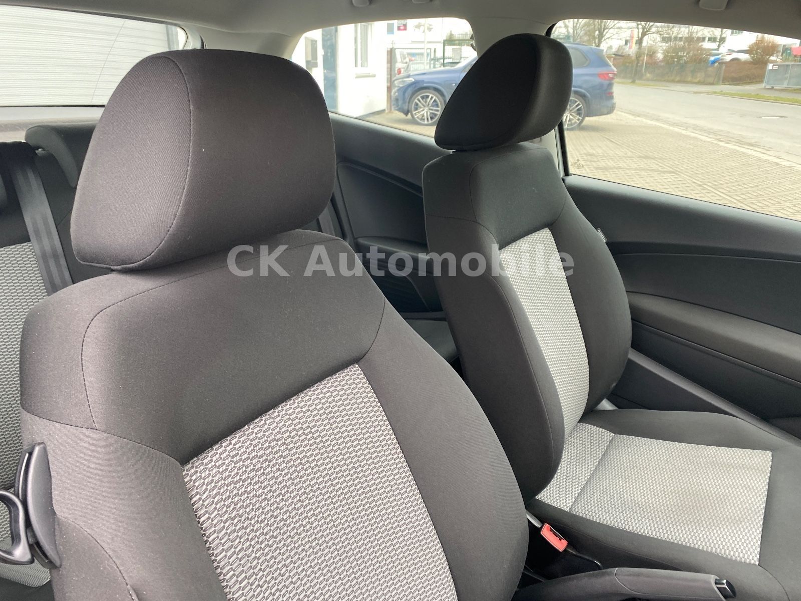 Fahrzeugabbildung Volkswagen Polo V 1.2 Trendline 3-trg./Klimaanlage