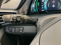 Fahrzeugabbildung Hyundai IONIQ 1.6 l GDI Hybrid Style