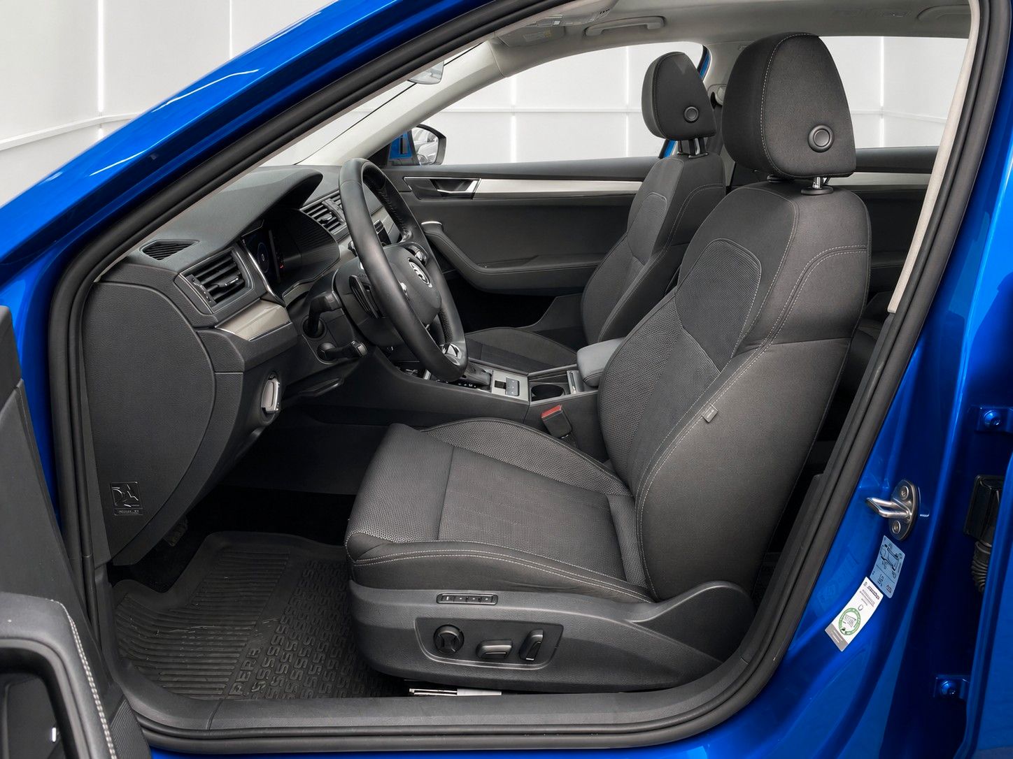 Skoda Superb Combi 2.0 TDI DSG Style*Mega-Ausstattung* foto 4