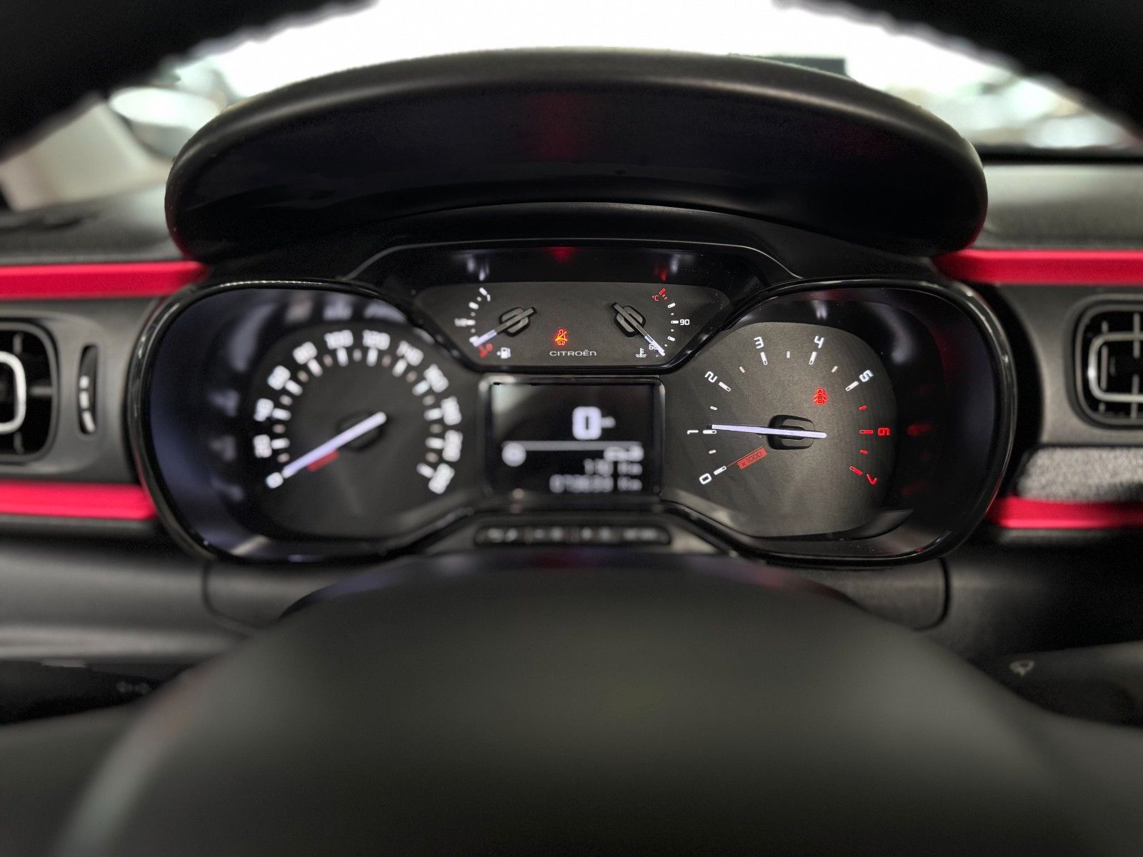 Fahrzeugabbildung Citroën C3 1.2 PurTech ELLE "DAB Navigation Kamera LM"