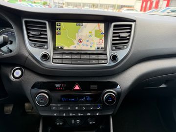 Hyundai Tucson Premium 4WD+Navi+Kamera+e.Heckkl.+SHZ+AHK