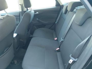 Ford Focus - 12
