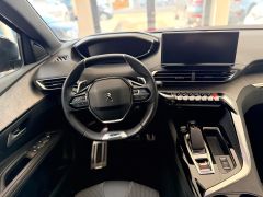 PEUGEOT 3008 Hybrid GT Black Line Ultimate Standheizung!