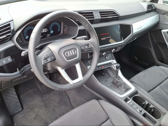 Q3 35 TFSI S-TRONIC ADVANCED AZV+LED+NAVI+PDC