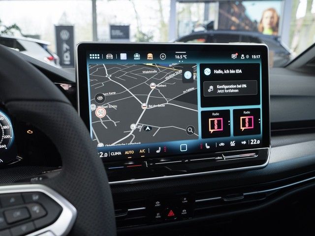 Golf VIII Variant R-Line eTSI DSG Black-Style Pa