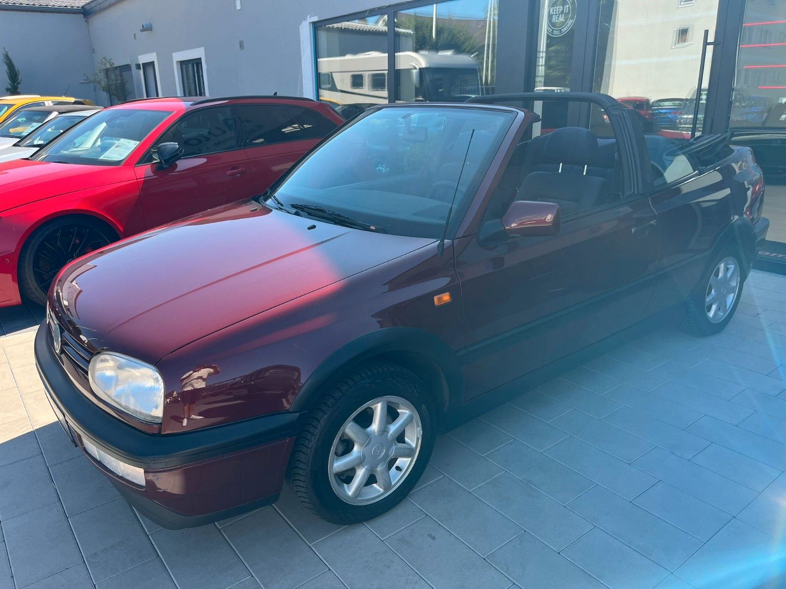 Fahrzeugabbildung Volkswagen Golf 3 Cabriolet*1.Hand*elktr. Verdeck