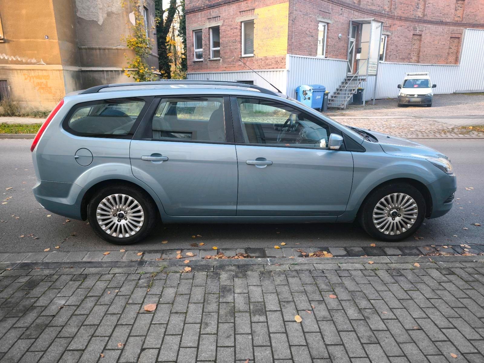 Ford Focus 2009 — photo 7