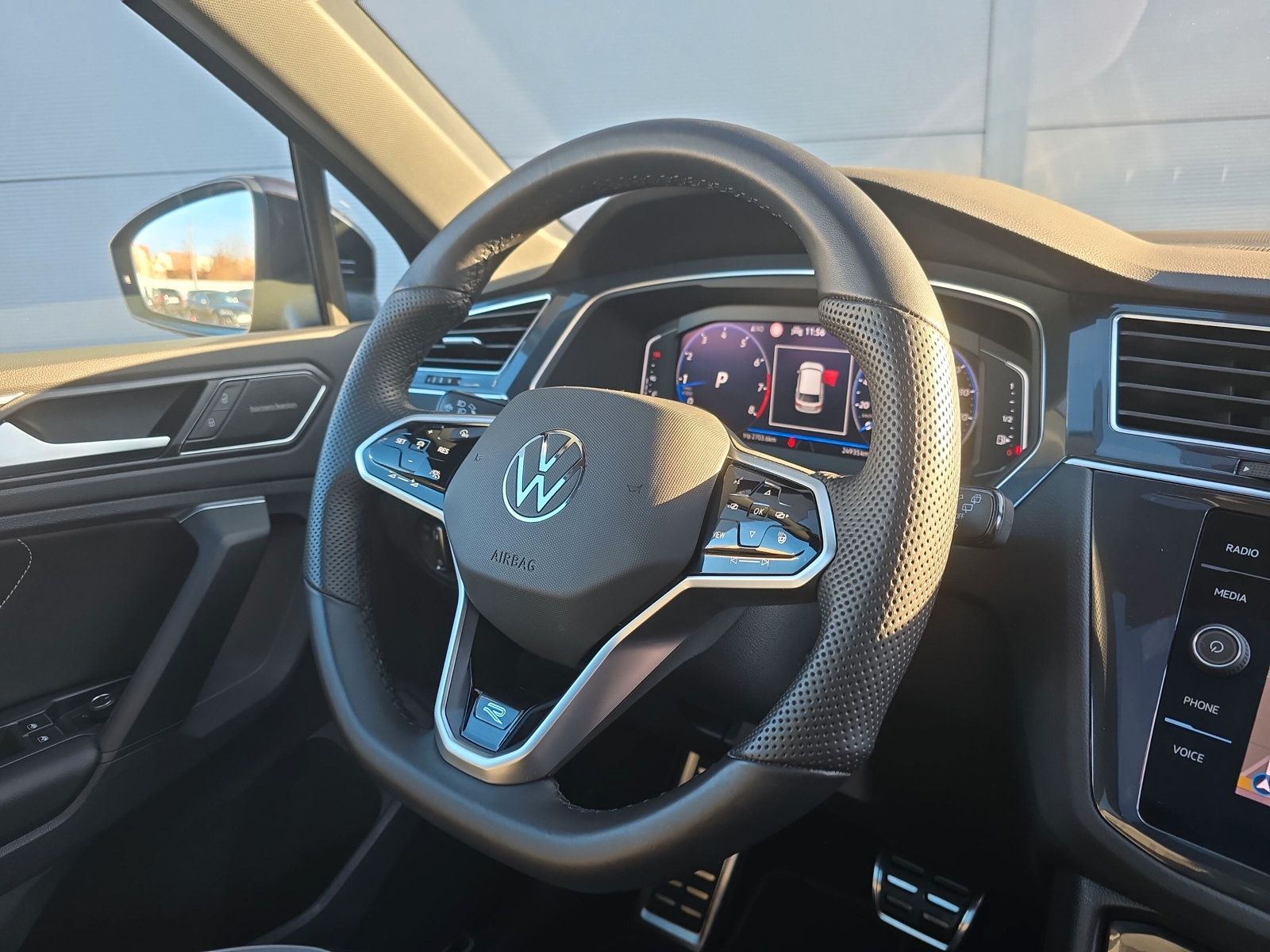 Volkswagen Tiguan - Bild 17