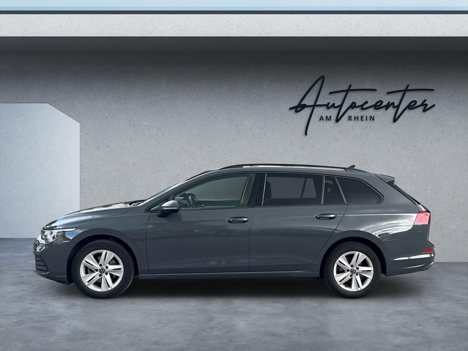 Volkswagen Golf VIII Variant Panorama IQ.Light ACC CarPlay