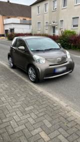 Toyota Schöner Kleinwagen / Besonders für Anfänge... - Toyota IQ von privat