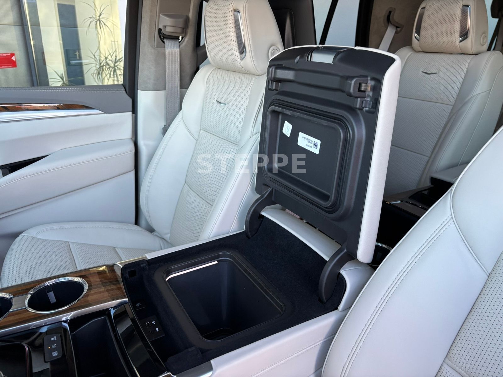 Cadillac Escalade FACELIFT MY26 6.2 V8 Sport Platinum 24"