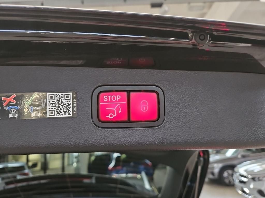 Fahrzeugabbildung Mercedes-Benz E 220 d T AMG AHK Pano Superscreen Burm.4D 360°