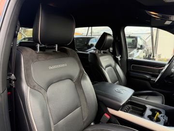 Dodge RAM - 12