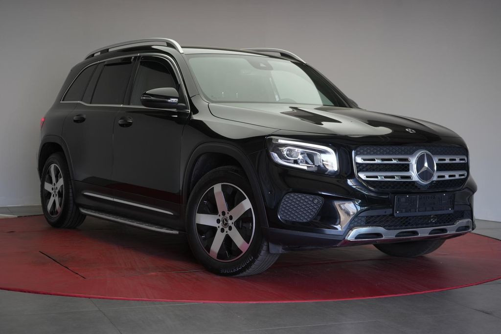 Mercedes-Benz GLB 200