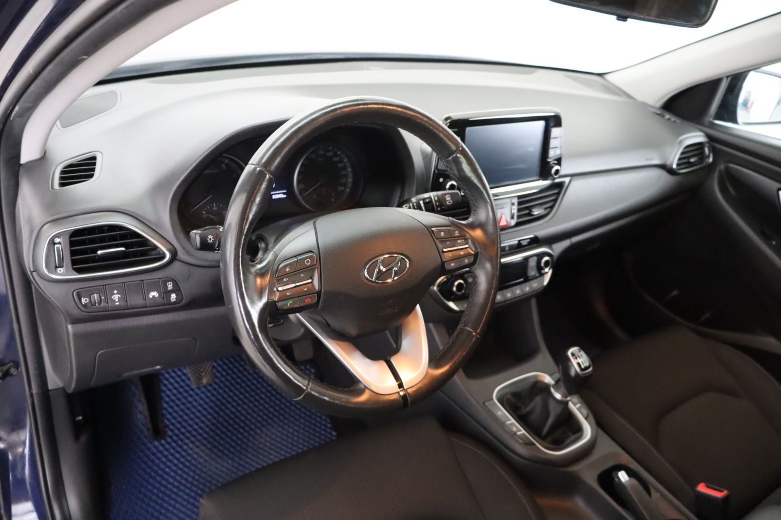 Fahrzeugabbildung Hyundai i30 1.4i * SHZ * Navi * DAB+ * Klima * YES!