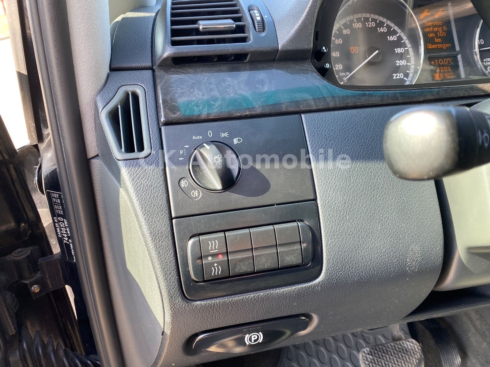 Fahrzeugabbildung Mercedes-Benz Viano 3.0 CDI lang Activity/6 Sitze/Leder/AHK