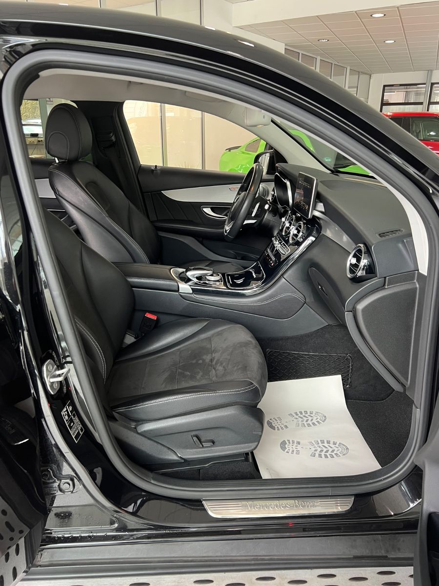 Fahrzeugabbildung Mercedes-Benz GLC 350 d Coupe 4Matic AMG LINE *BURMESTER*