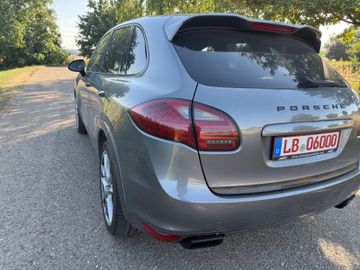 Porsche Cayenne - 9