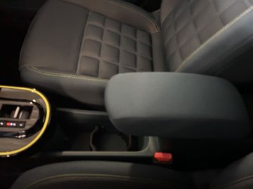 Fiat Grande Panda 1.2 Hybird La Prima Kam.+LED+Navi