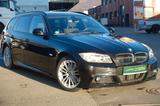 BMW Touring 320d Edition//M-PAKET//XENON*NAVI*AHK*SH - BMW 320: M Paket