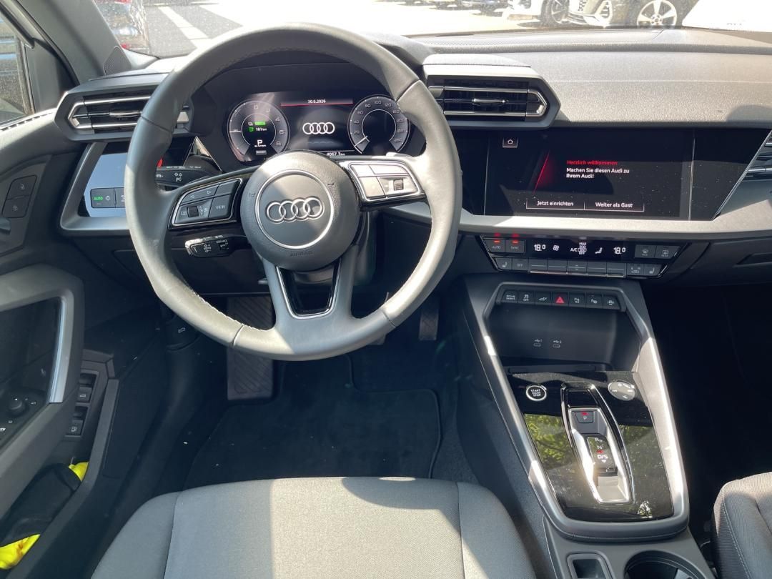 Fahrzeugabbildung Audi A3 allstreet 40 TFSI e S tronic Kamera,LED,Navi
