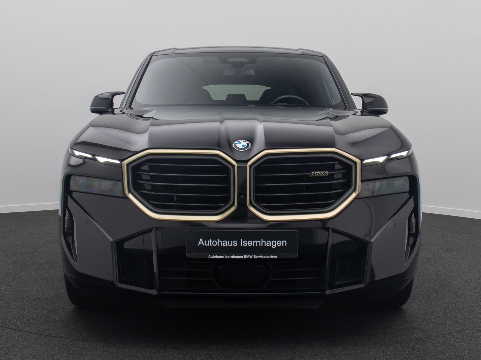 Fahrzeugabbildung BMW XM B&W Massage 360&deg; HUD SoftClose Individual 23"